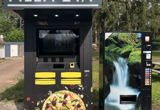 Pizza- en drankenautomaat